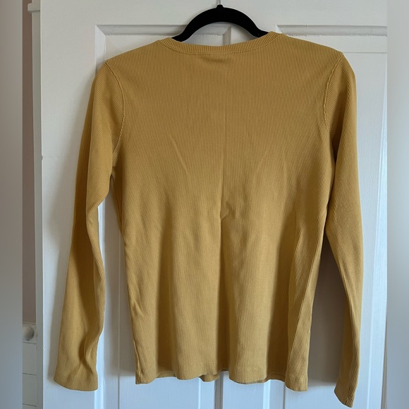 Carhartt women’s long sleeve M yellow shirt - Picture 2 of 4